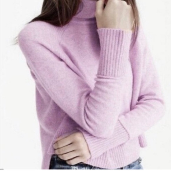 J.Crew Supersoft Turtleneck Sweater Lavender Side Slits Wool Alpaca Blend M - Picture 3 of 7